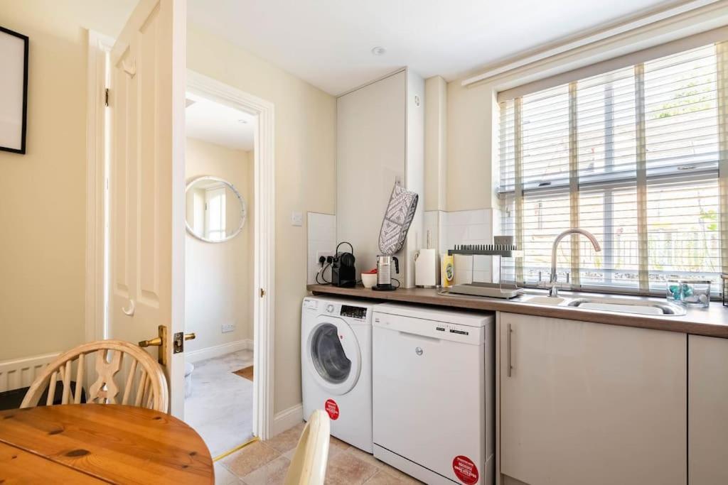 Central Village Cottage, The Corders Moreton-in-Marsh Luaran gambar