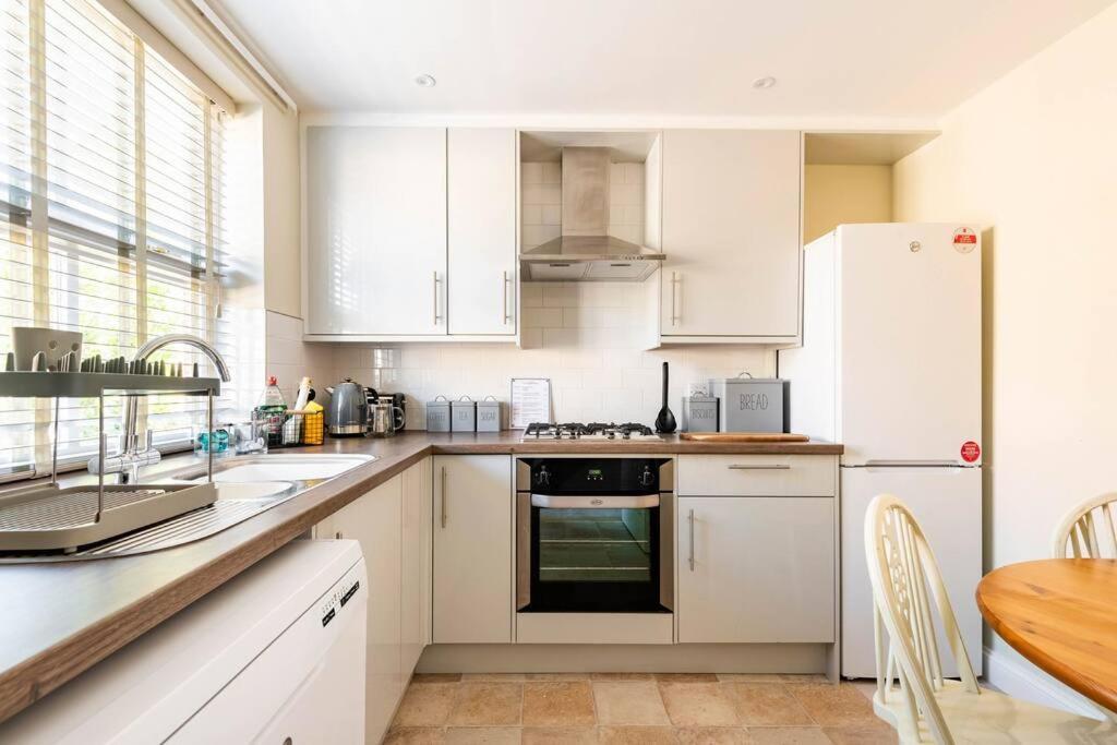 Central Village Cottage, The Corders Moreton-in-Marsh Luaran gambar